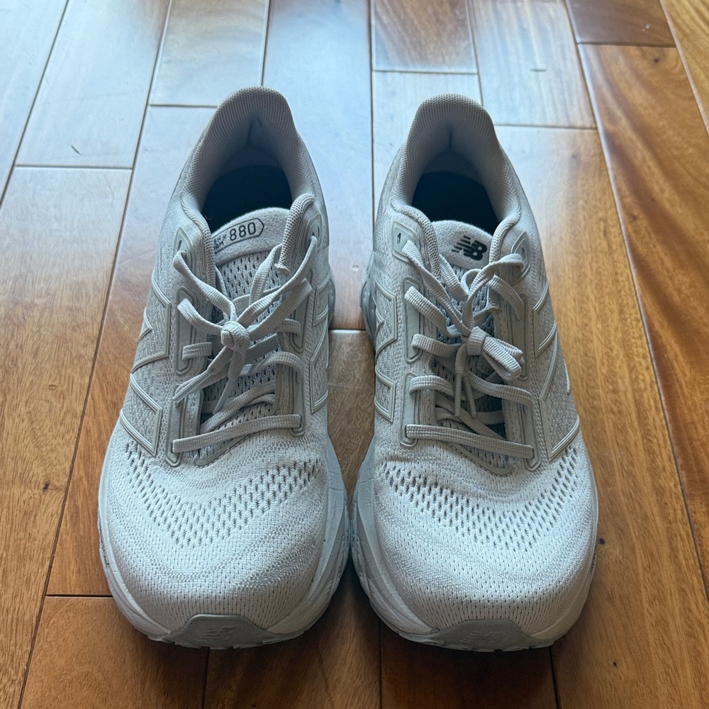 New Balance Light Gray Athletic Sneakers Size 11